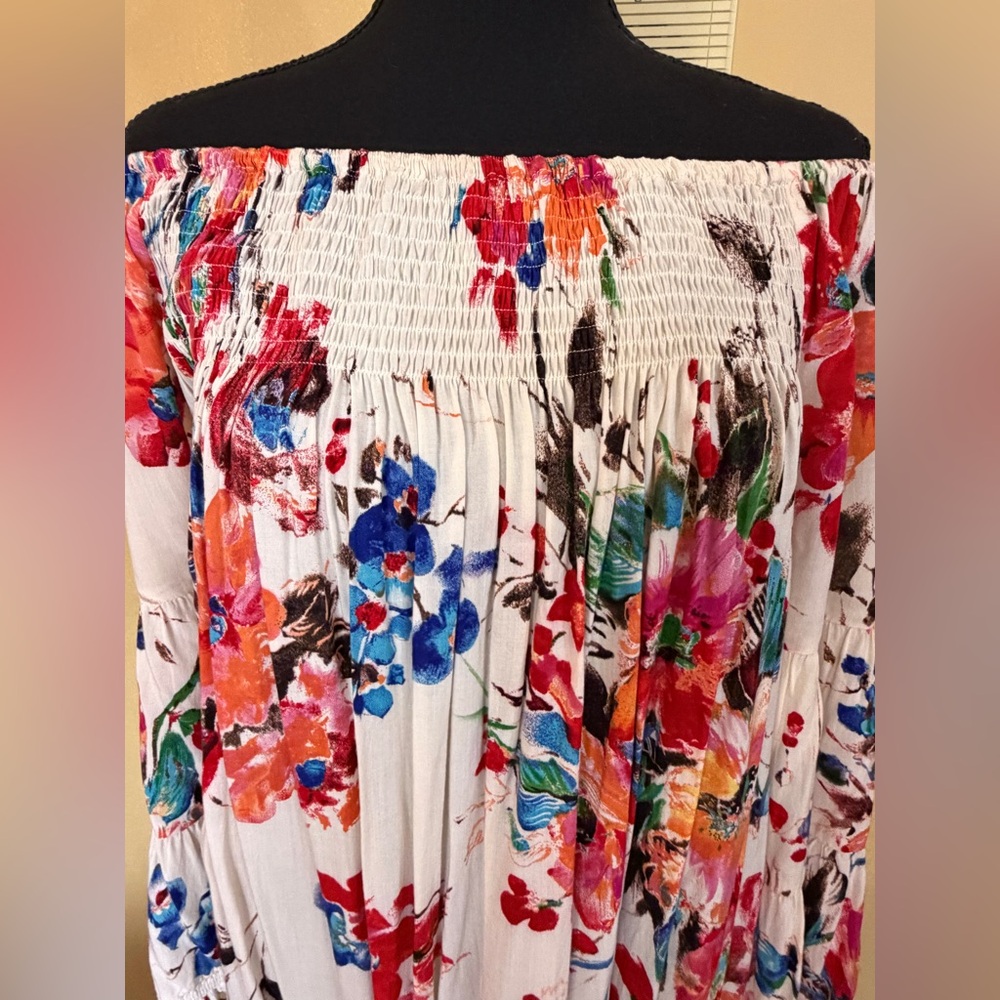JODIFL Off-Shoulder Floral Blouse - Multicolor - Picture 3 of 10